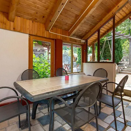 Сasa de vacaciones Awesome In With Kitchen *