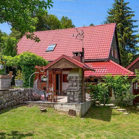 Сasa de vacaciones Awesome In With Kitchen Stari Laz