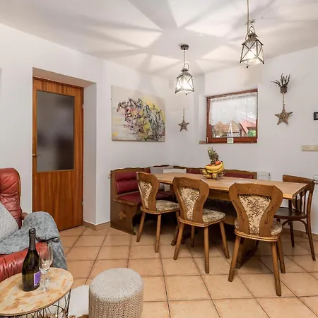 Awesome In With Kitchen Case de vacanță *