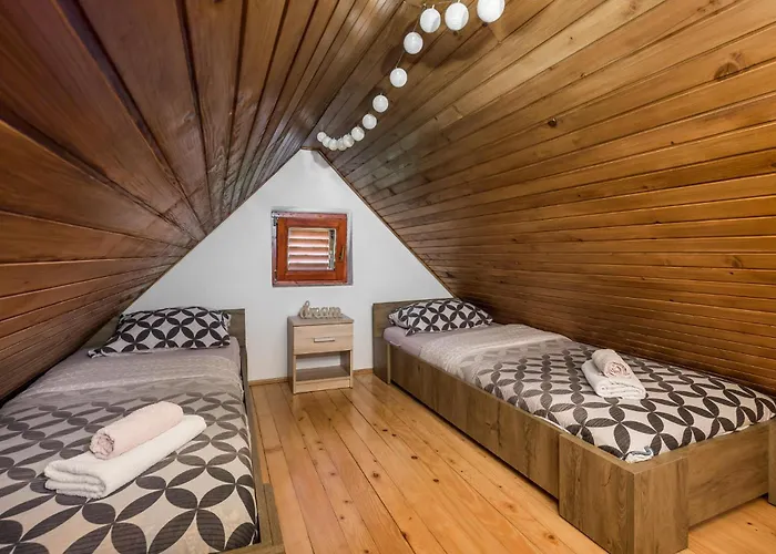 Case de vacanță Awesome In With Kitchen